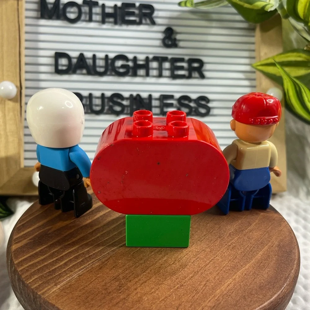 Lego duplo figures